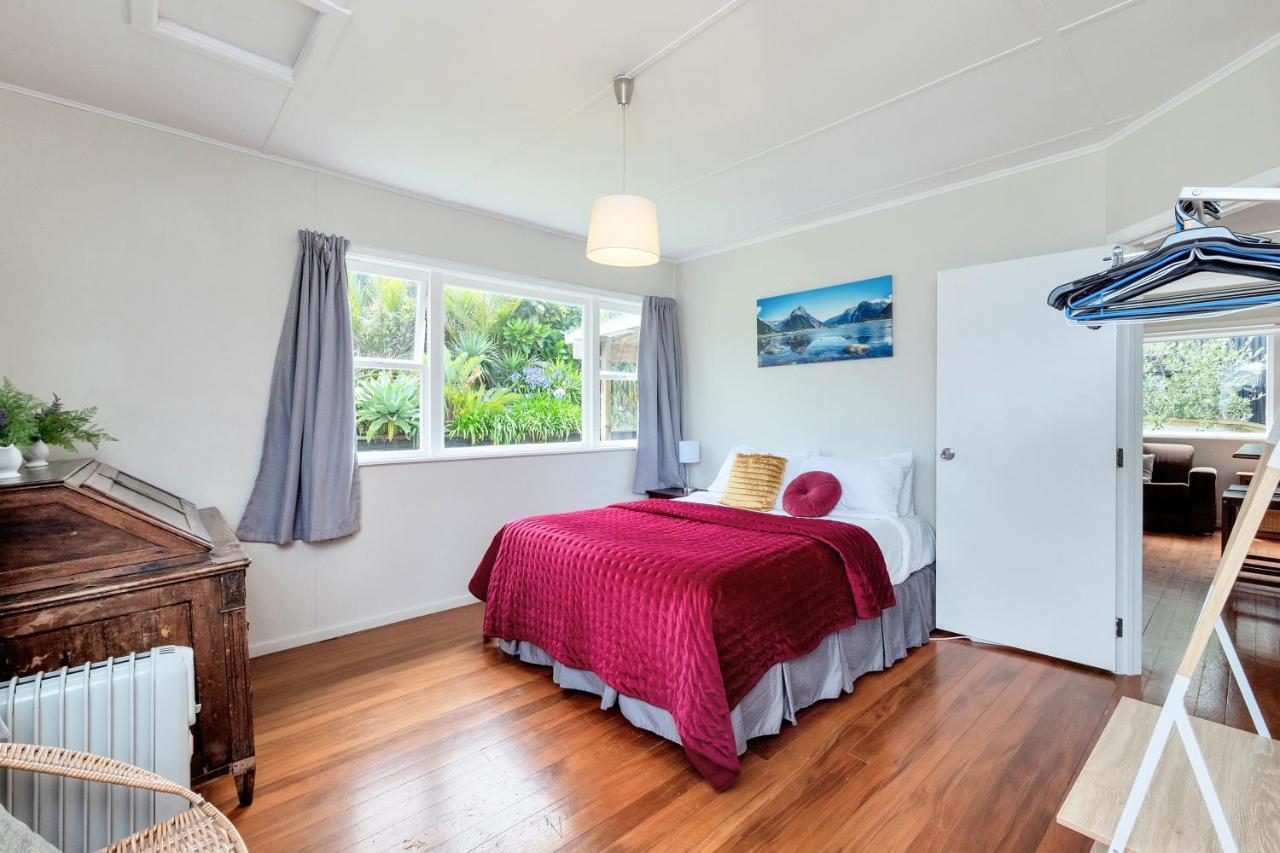 Sunny & Cozy Home Near Western Springs Auckland Bagian luar foto